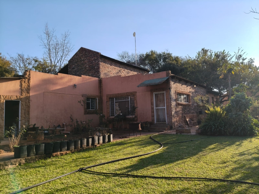 Commercial Property for Sale in Boekenhoutfontein A H North West